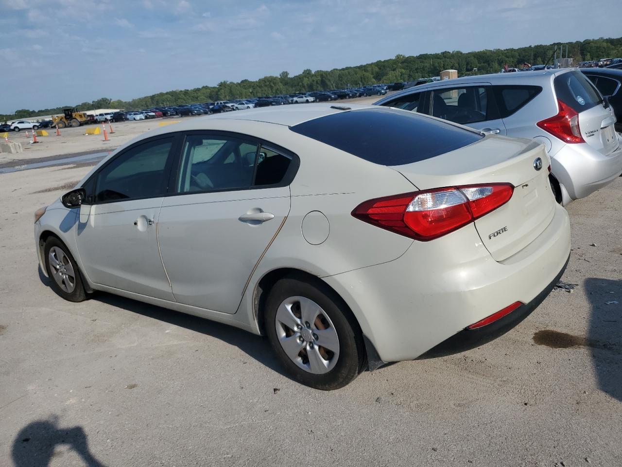 2015 KIA FORTE LX - Фото 2