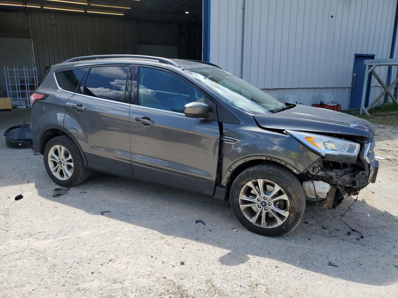 2017 FORD ESCAPE SE - Фото 4