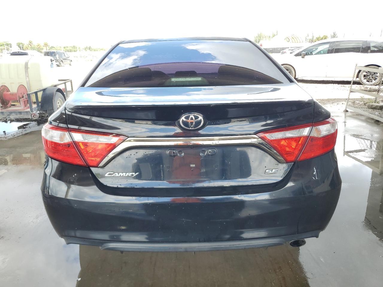 2017 TOYOTA CAMRY LE - Фото 6