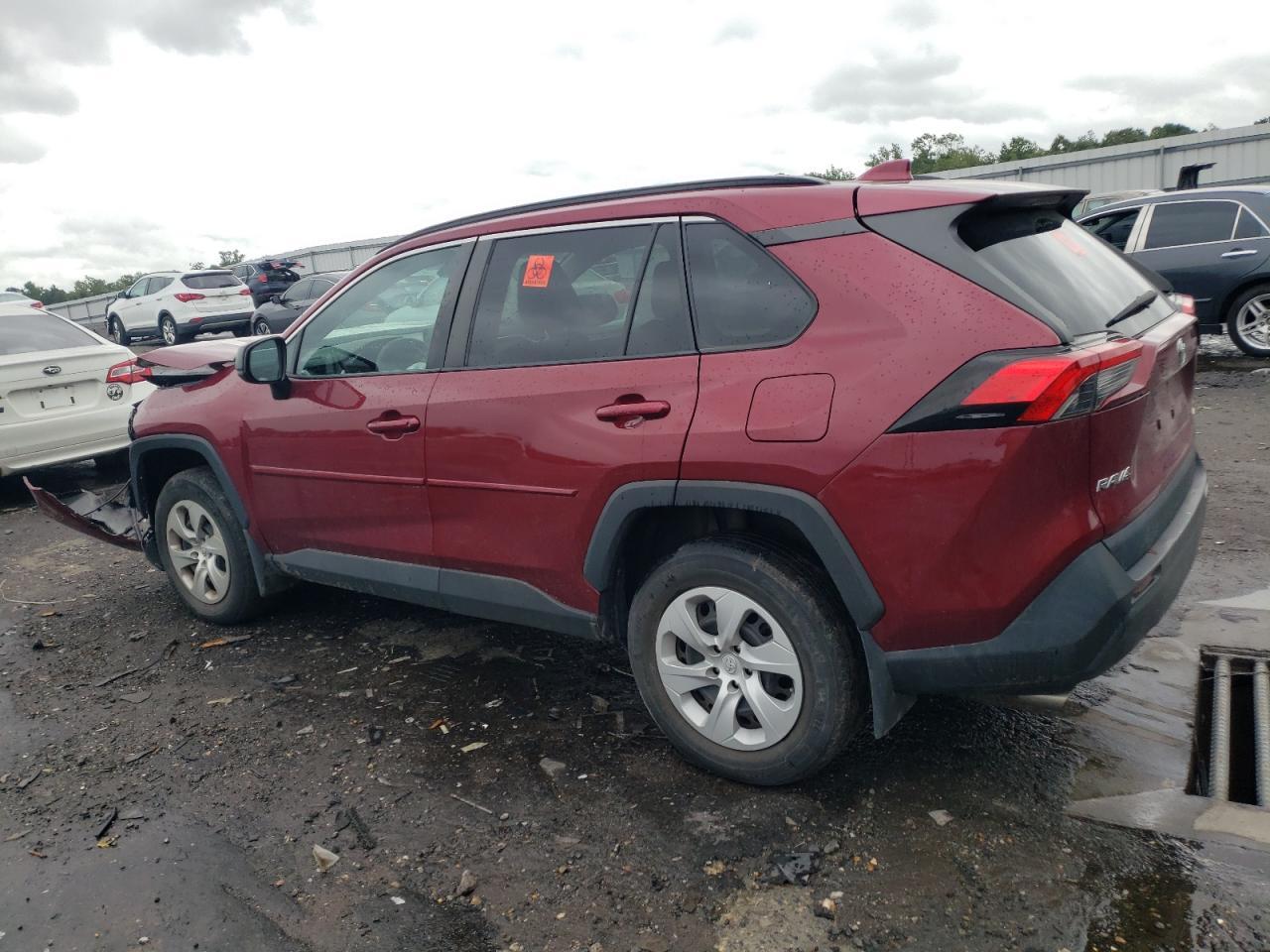 2021 TOYOTA RAV4 LE - Фото 2