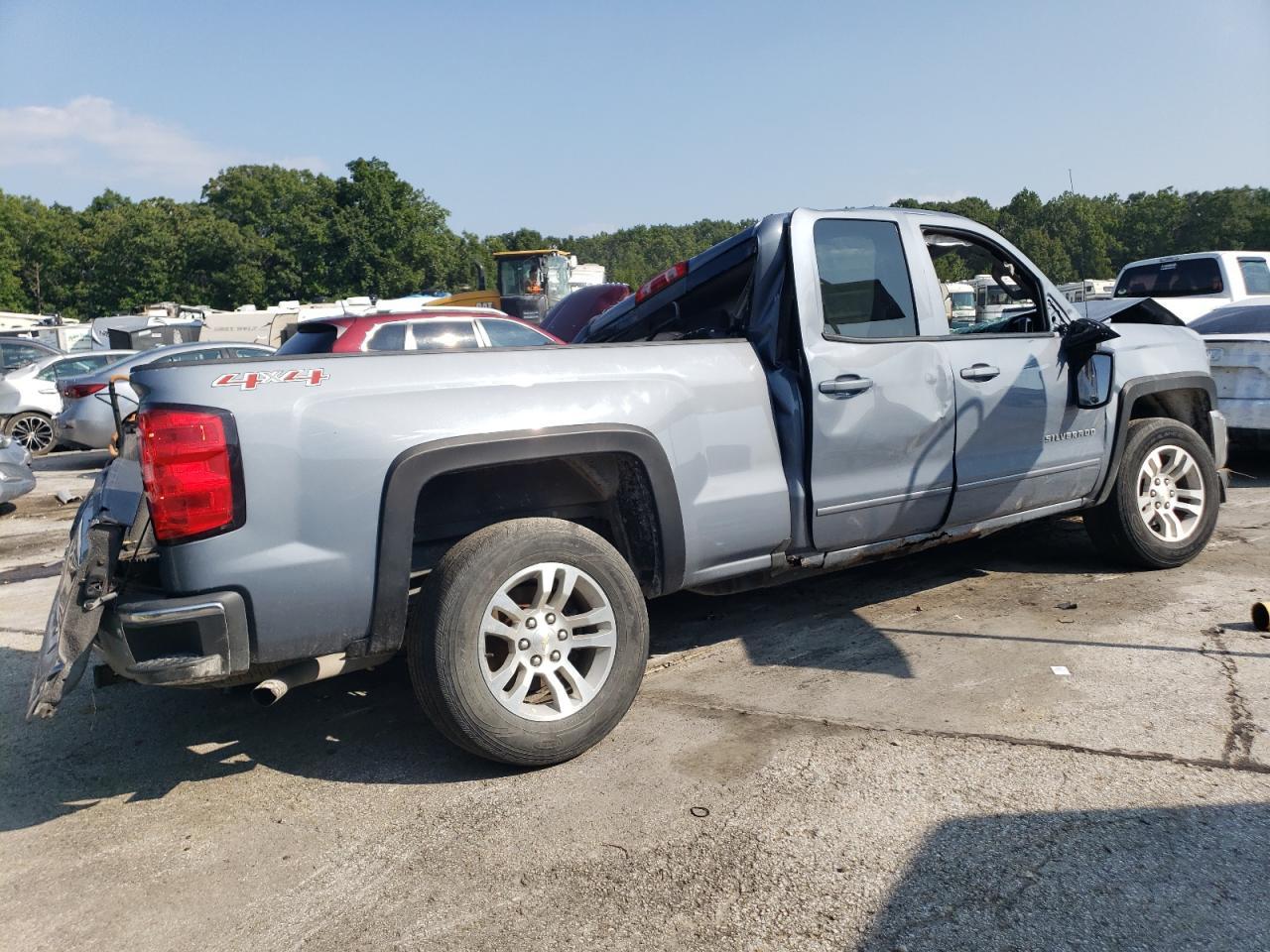 2016 CHEVROLET SILVERADO - Фото 3