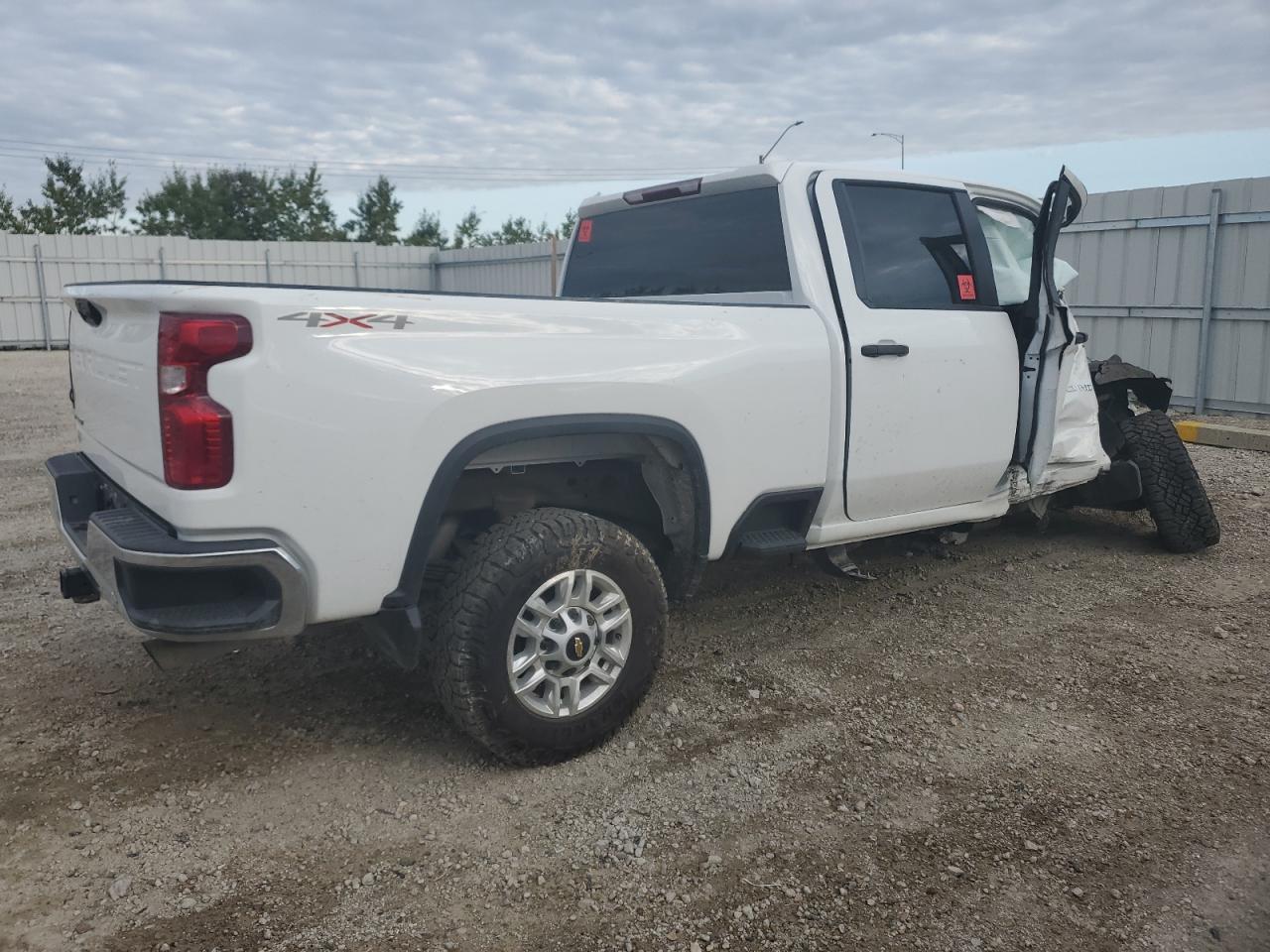 2021 CHEVROLET SILVERADO - Фото 3