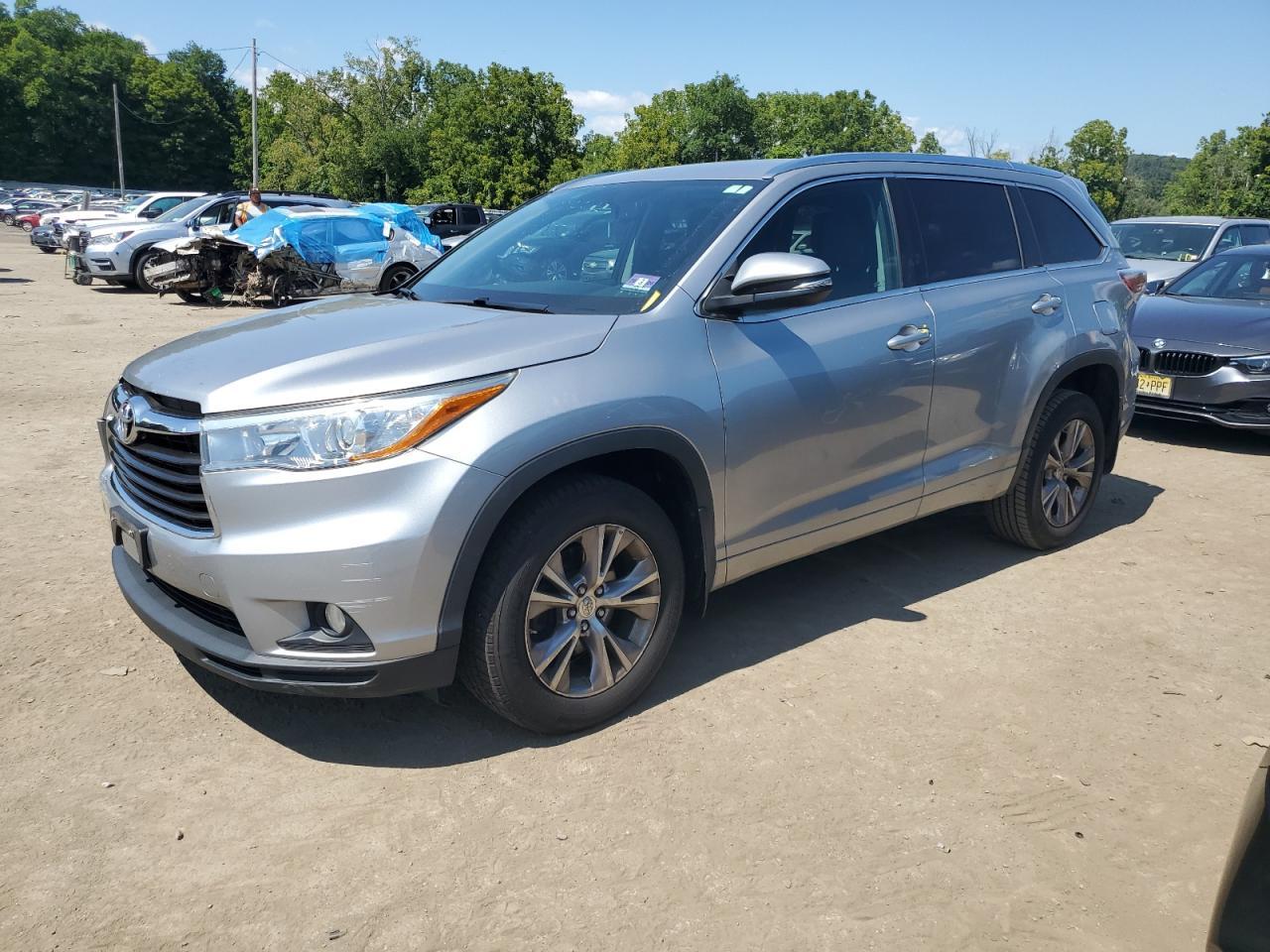 2015 TOYOTA HIGHLANDER