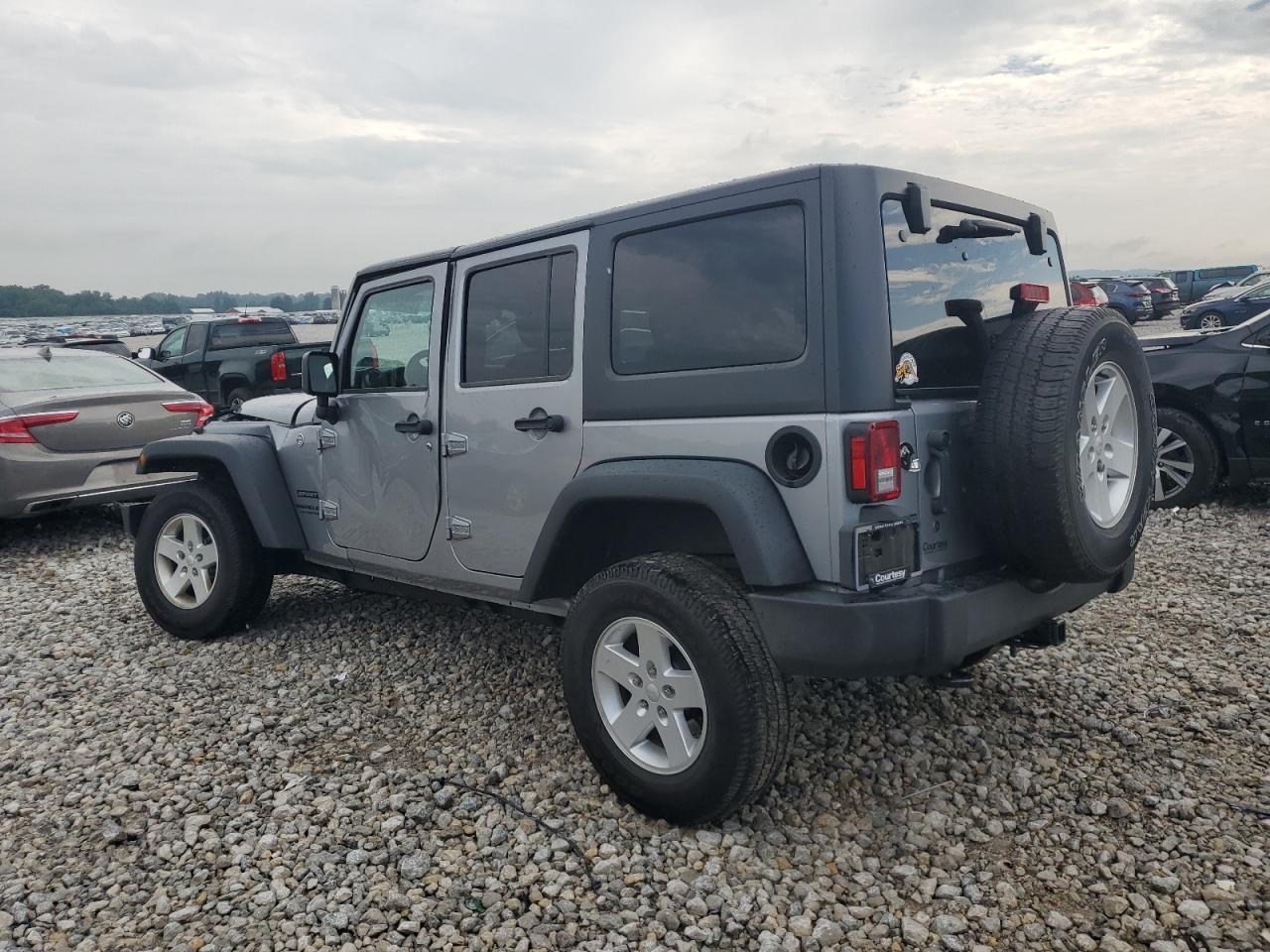 2017 JEEP WRANGLER U - Фото 2