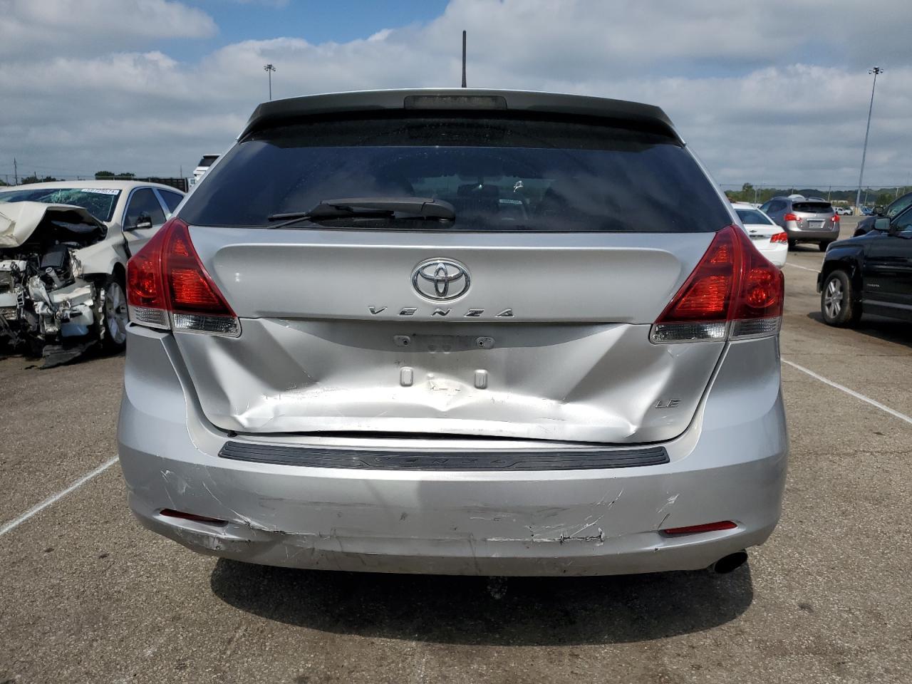 2014 TOYOTA VENZA LE - Фото 6