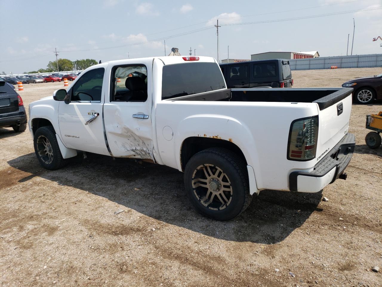 2011 GMC SIERRA K15 - Фото 2