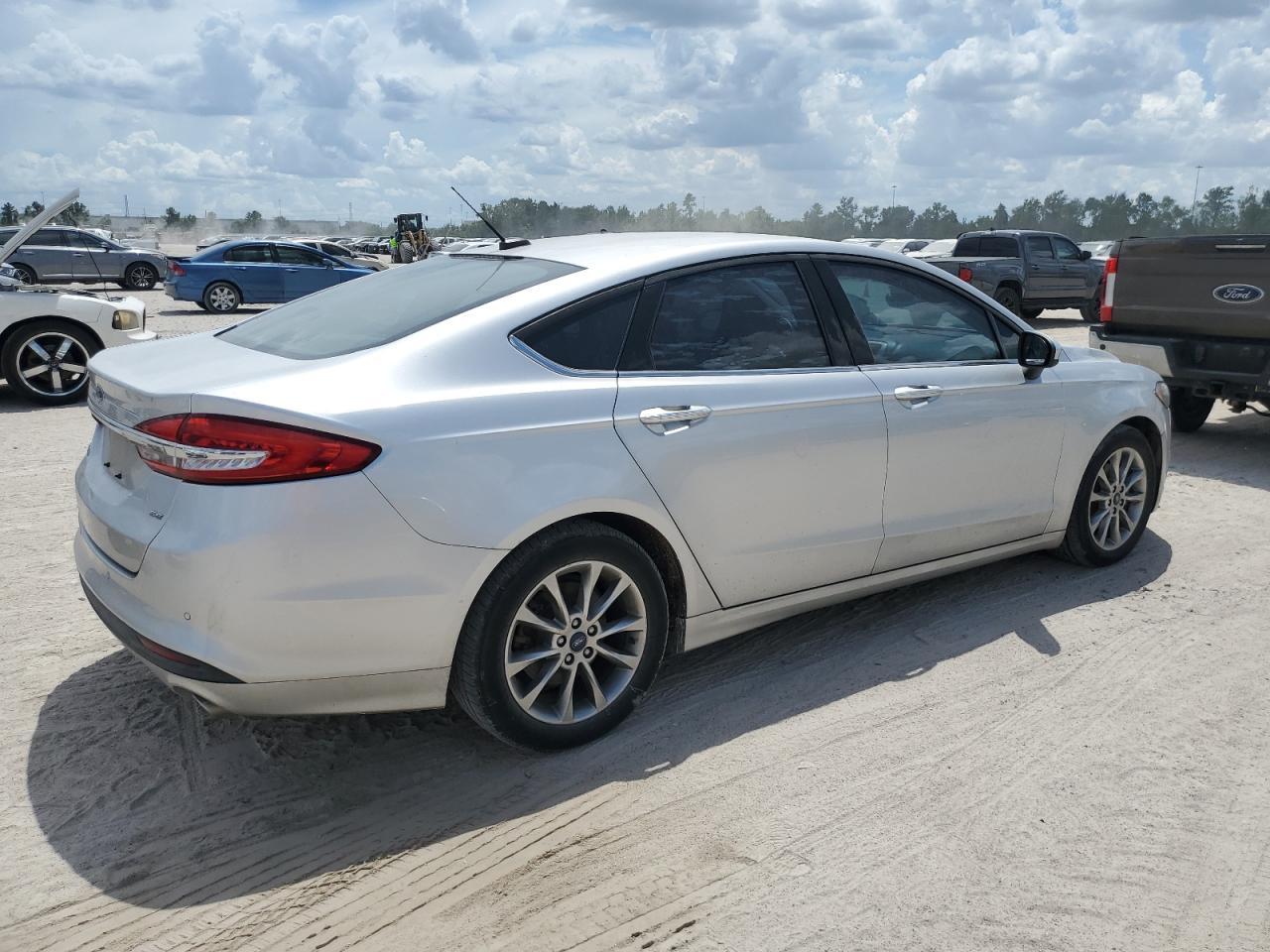 2017 FORD FUSION SE - Фото 3