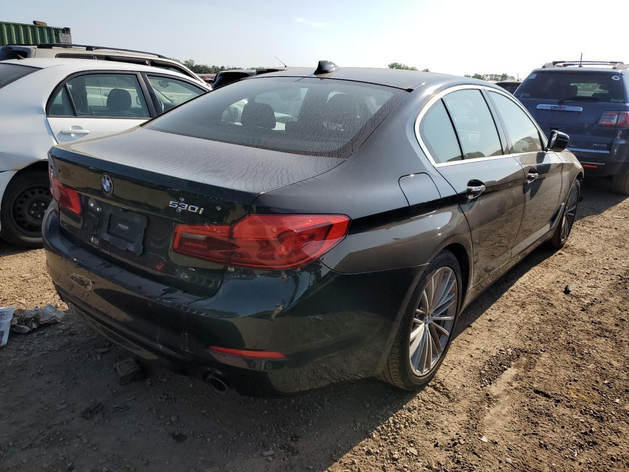 2018 BMW 530 XI - Фото 3