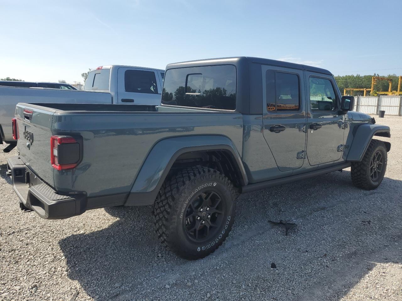 2024 JEEP GLADIATOR - Image 3
