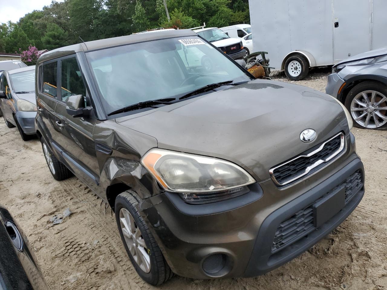 2013 KIA SOUL + - Image 4
