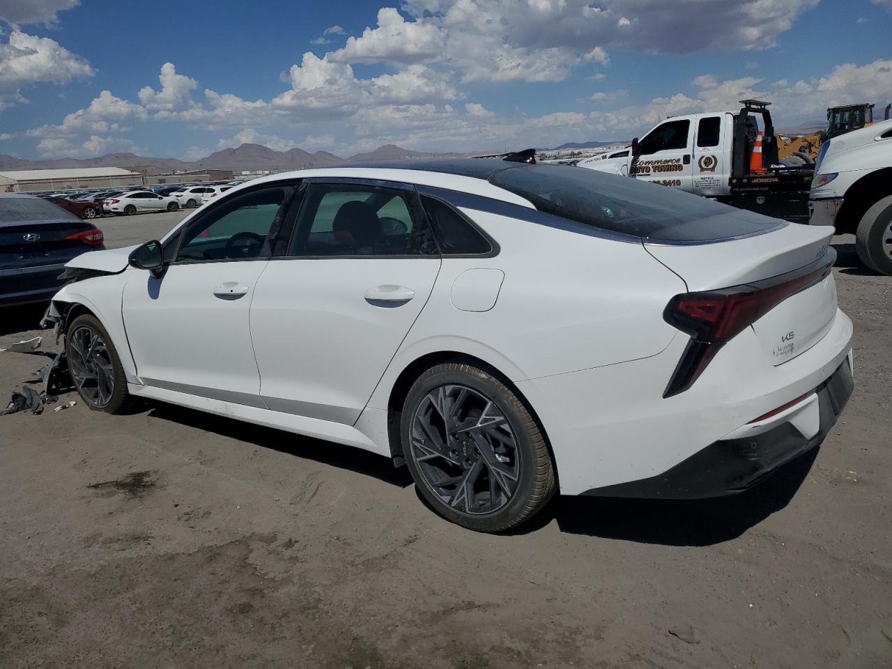 2025 KIA K5 GT LINE - Image 2