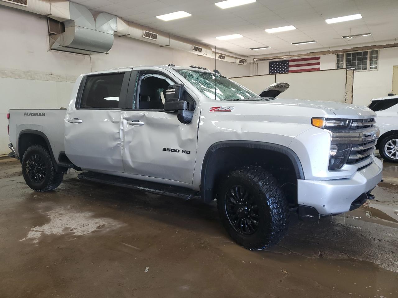 2023 CHEVROLET SILVERADO - Image 4