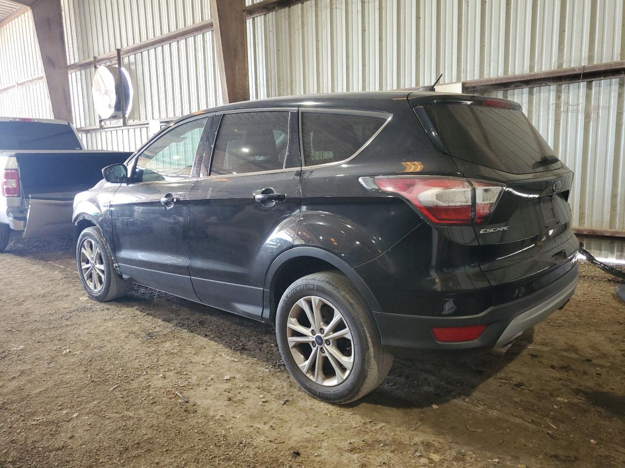 2017 FORD ESCAPE SE - Фото 2