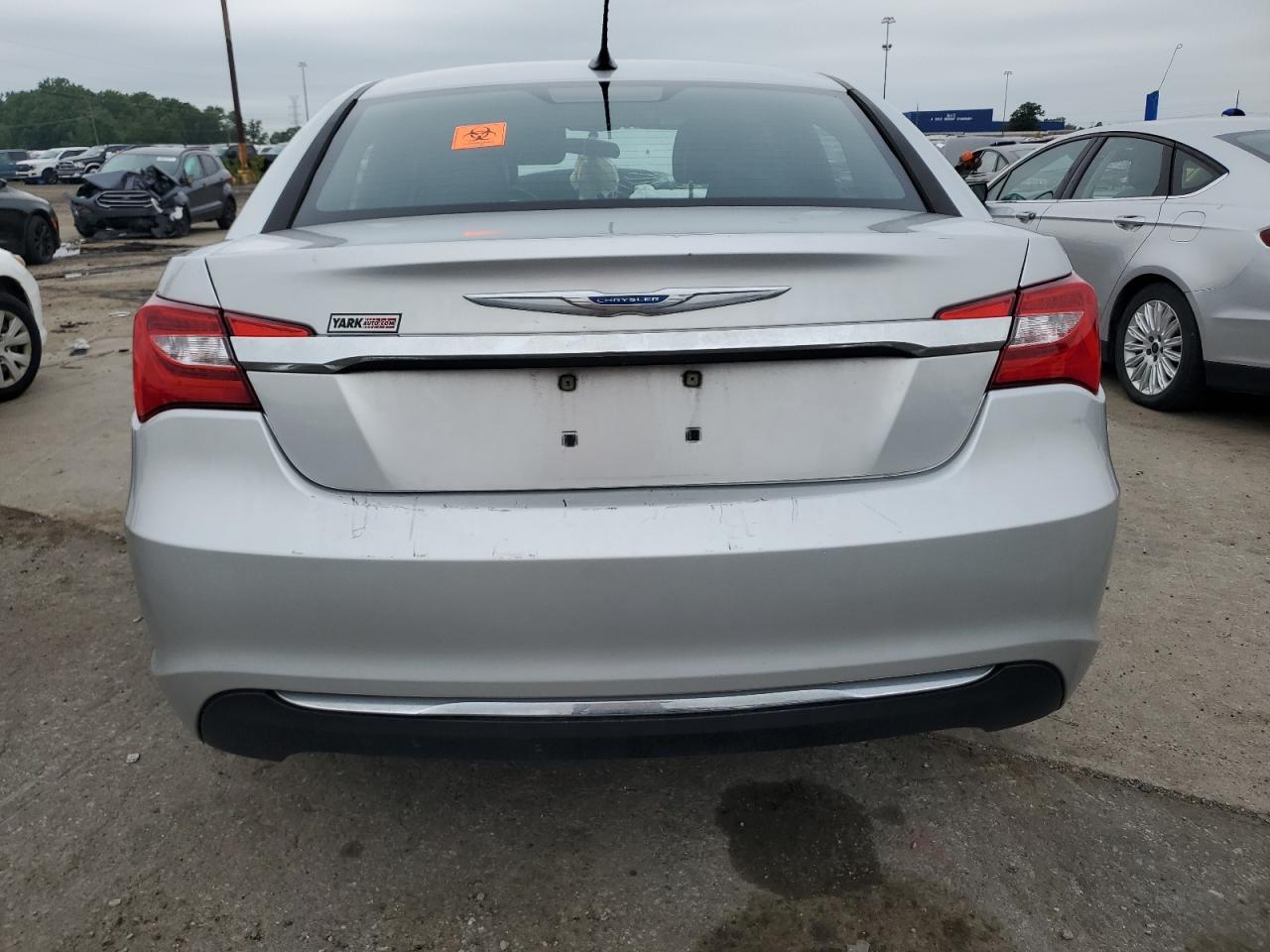 2012 CHRYSLER 200 TOURIN - Image 6