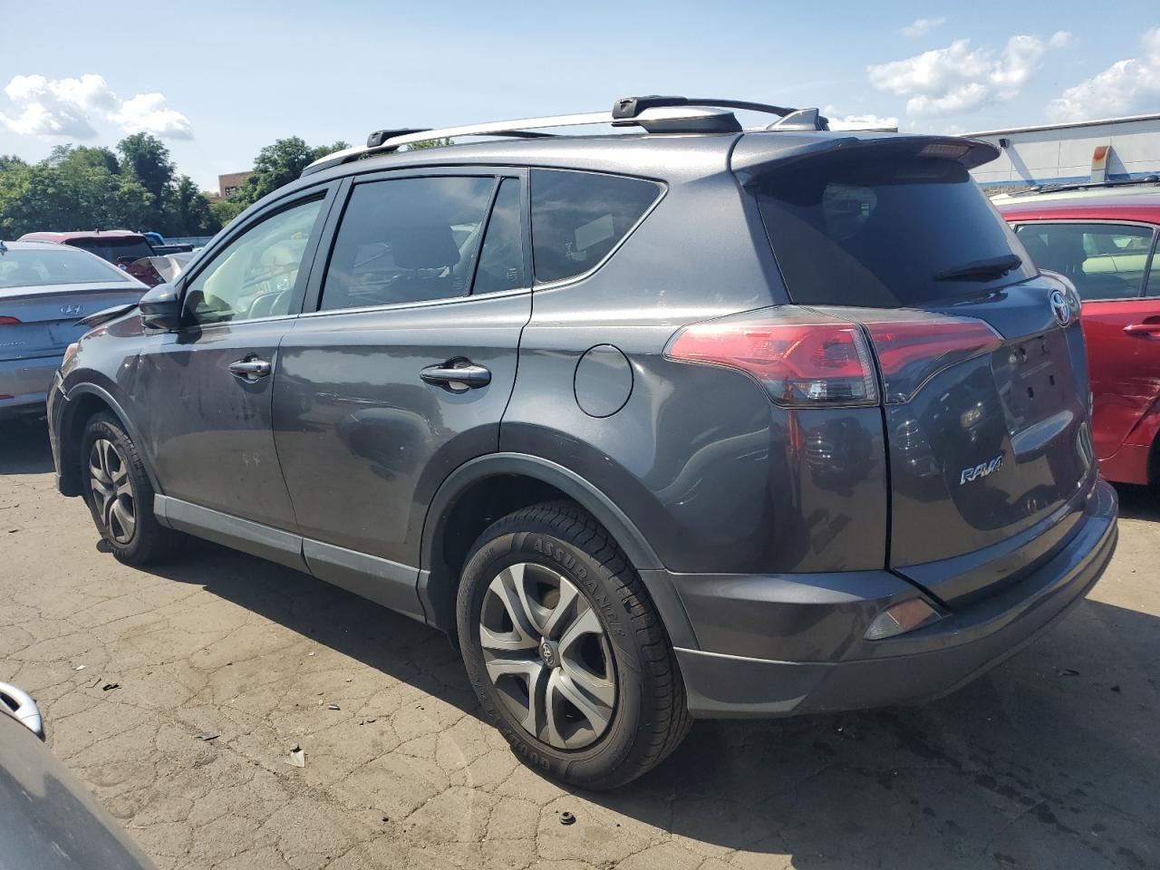 2018 TOYOTA RAV4 LE - Image 2