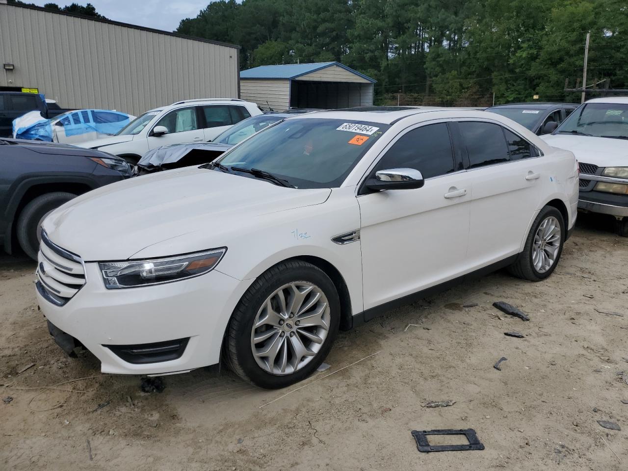 2018 FORD TAURUS LIM