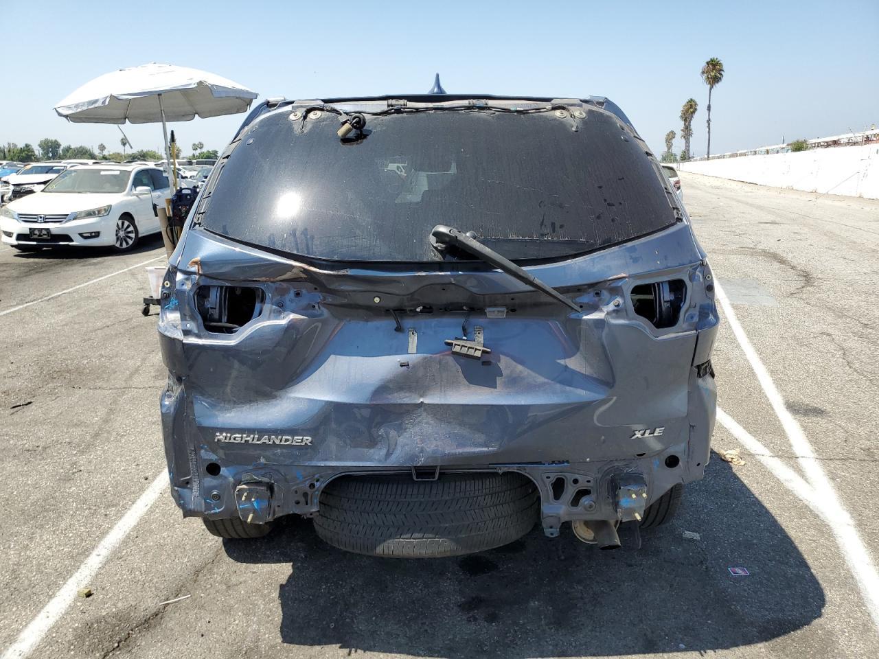 2018 TOYOTA HIGHLANDER - Image 6