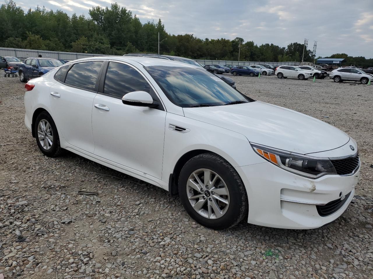 2016 KIA OPTIMA LX - Image 4