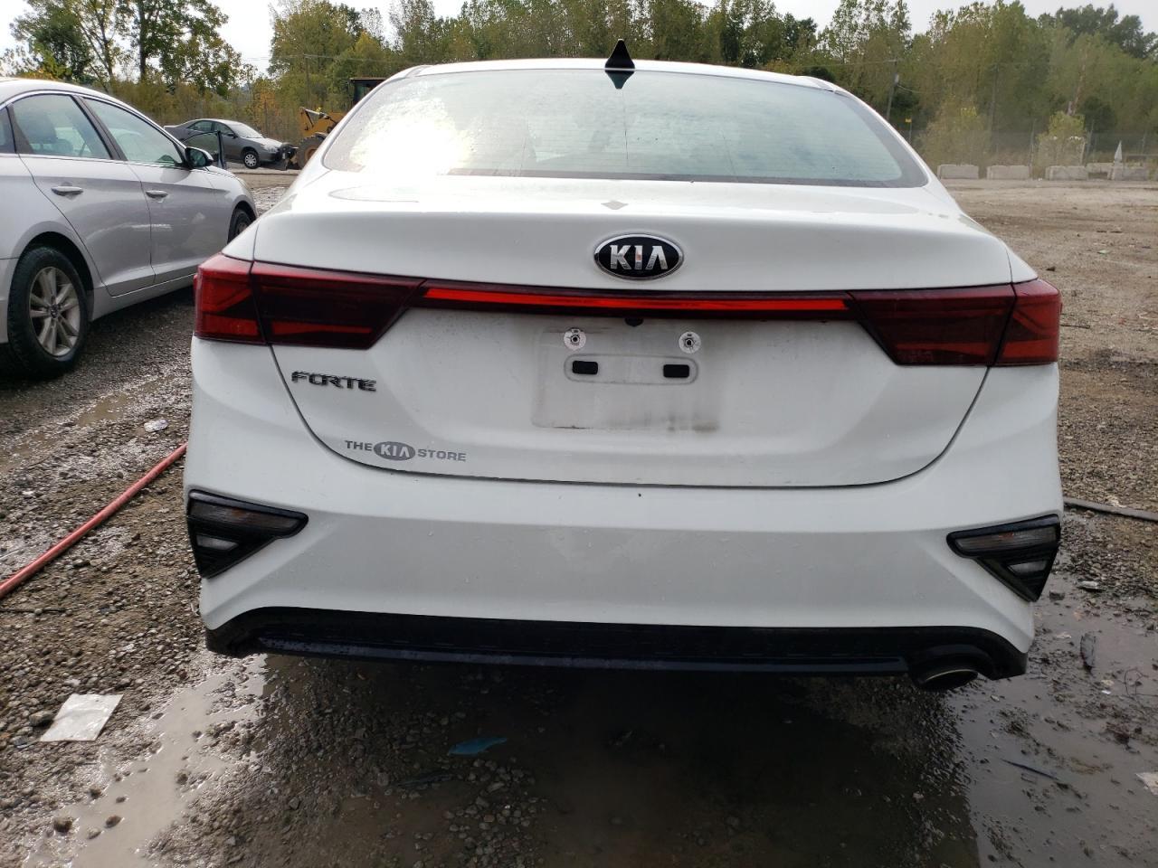 2020 KIA FORTE FE - Image 6