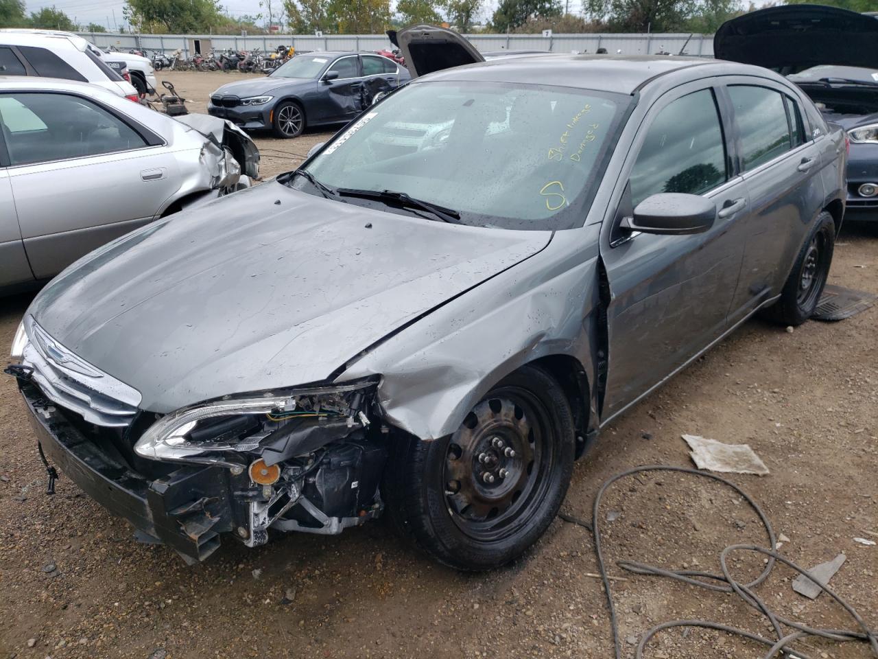 2013 CHRYSLER 200 LX