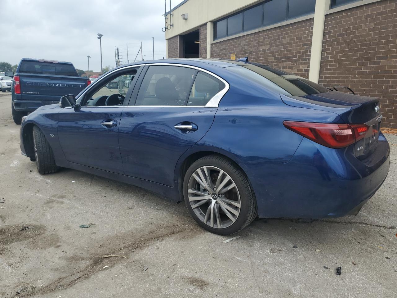 2018 INFINITI Q50 LUXE - Фото 2