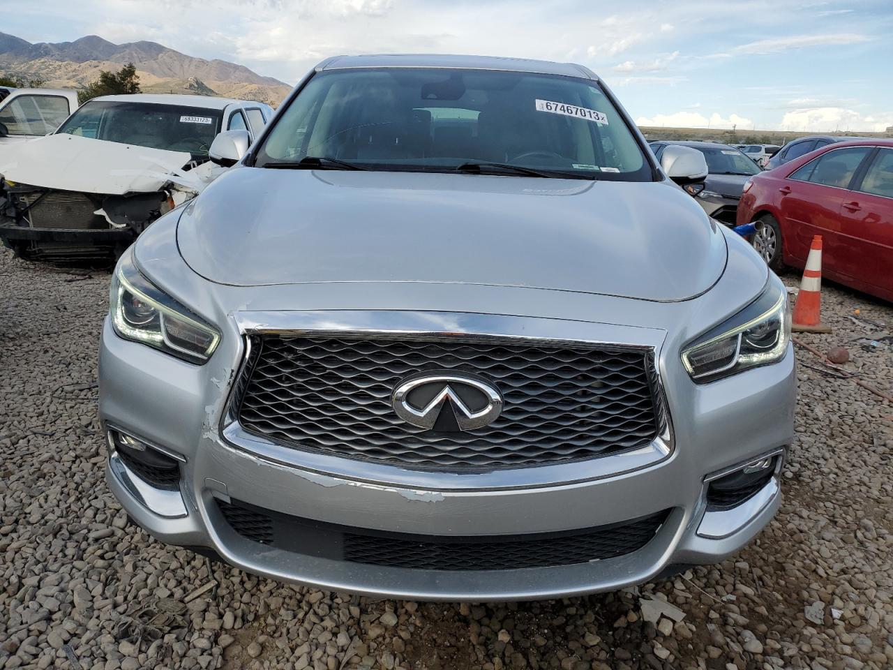 2019 INFINITI QX60 LUXE - Image 5