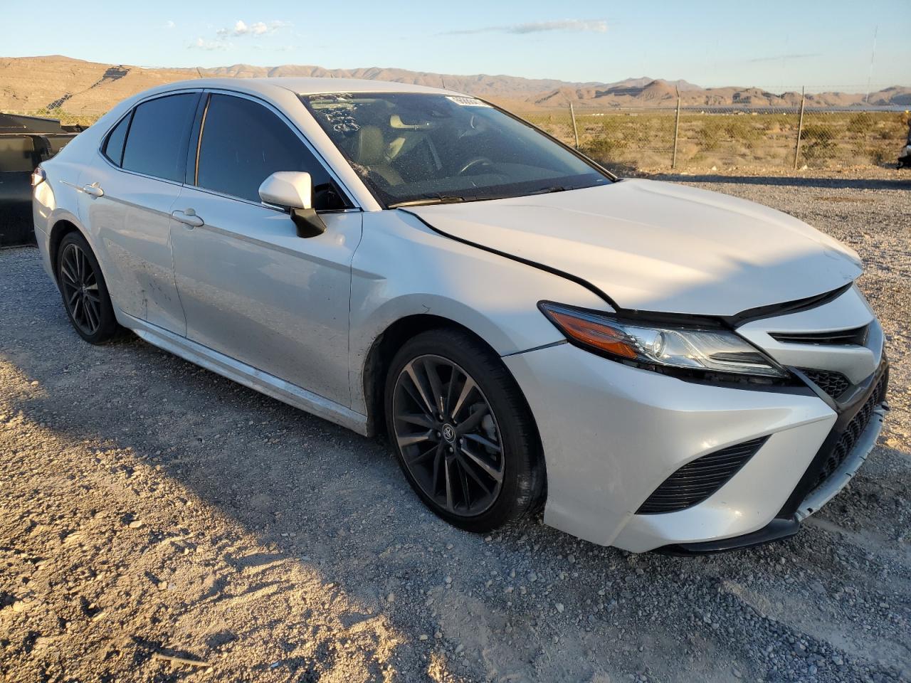2019 TOYOTA CAMRY XSE - Фото 4