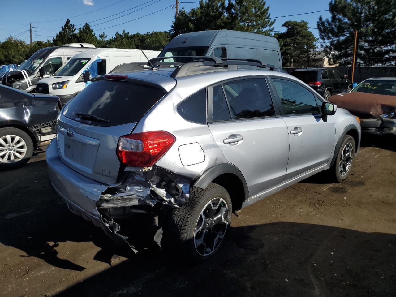 2015 SUBARU XV CROSSTR - Image 3