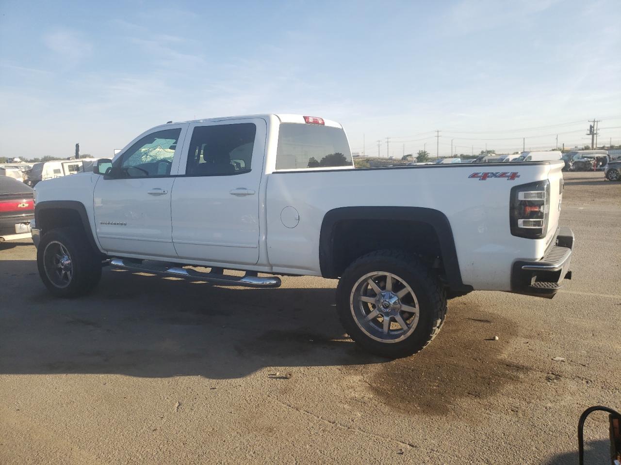 2015 CHEVROLET SILVERADO - Image 2