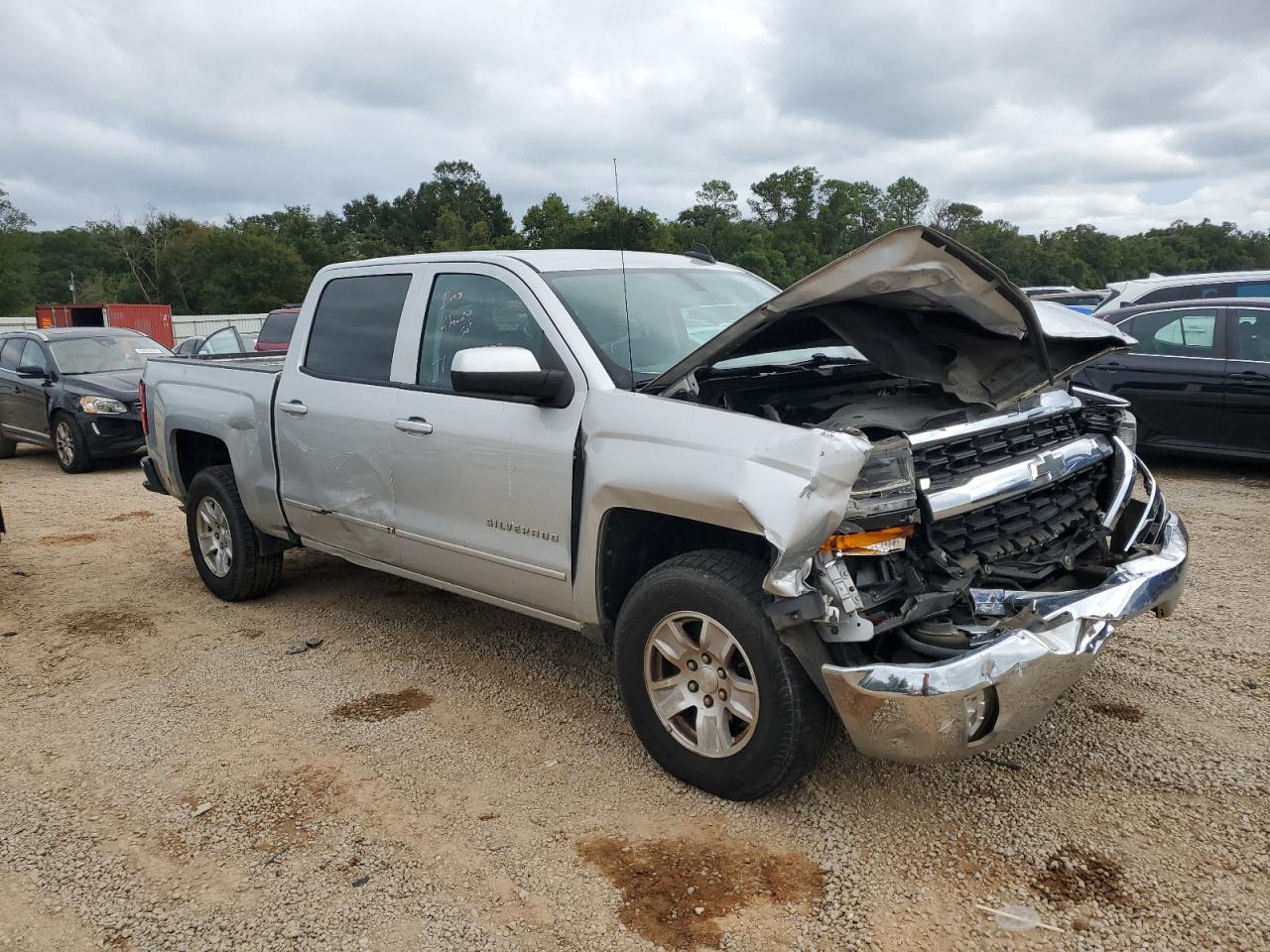 2017 CHEVROLET SILVERADO - Image 4