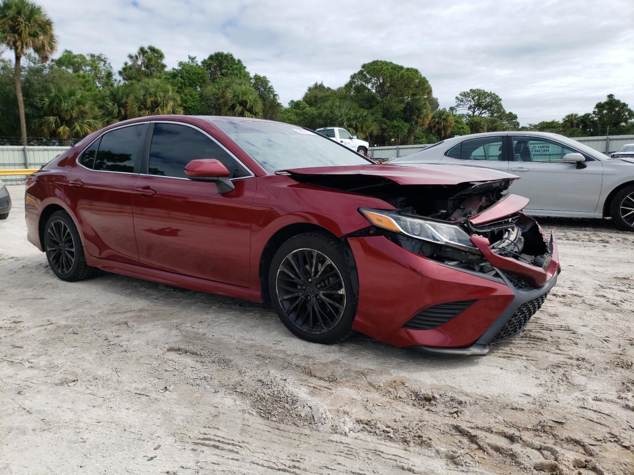 2018 TOYOTA CAMRY L - Фото 4