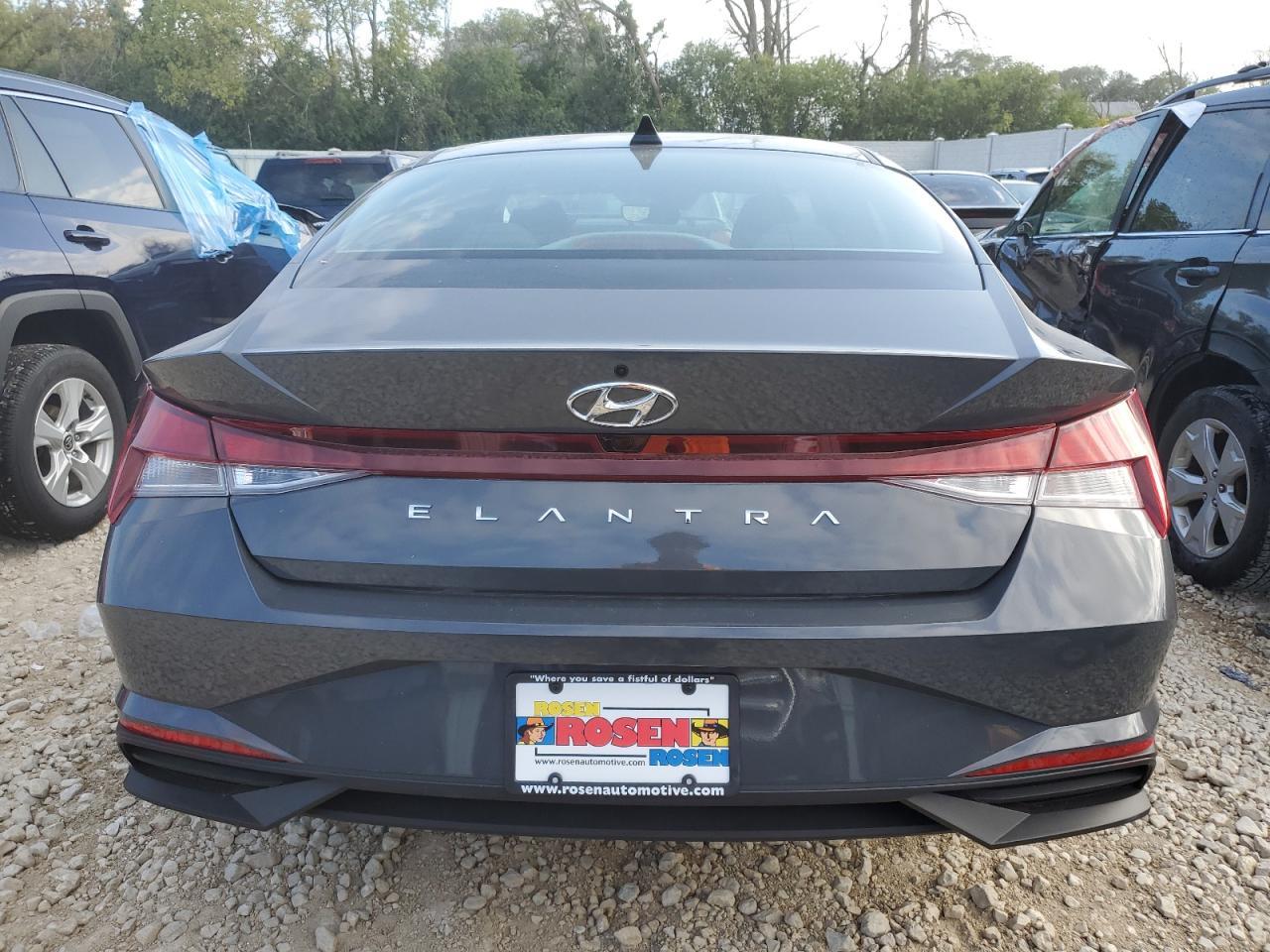 2023 HYUNDAI ELANTRA SE - Фото 6