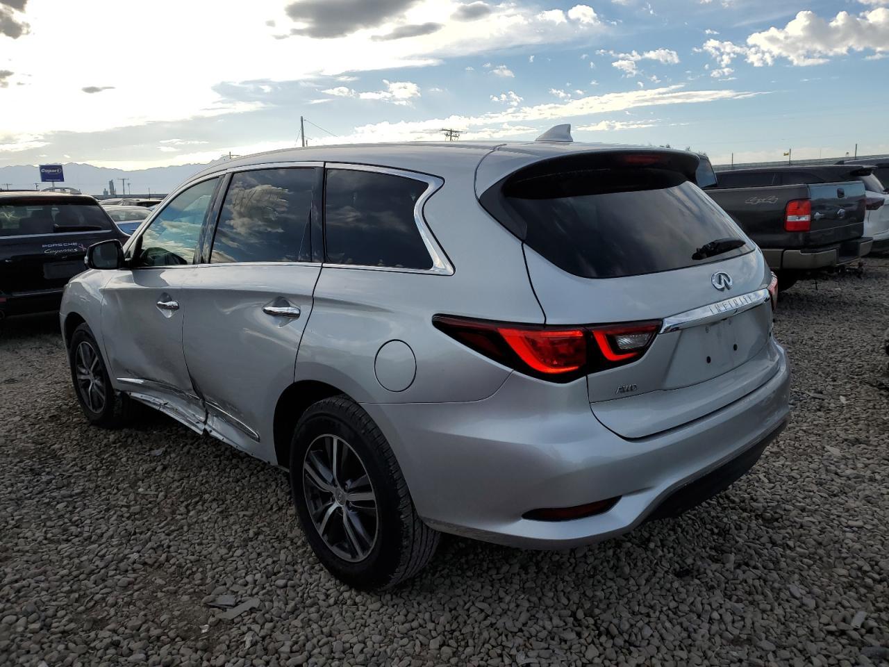 2019 INFINITI QX60 LUXE - Image 2
