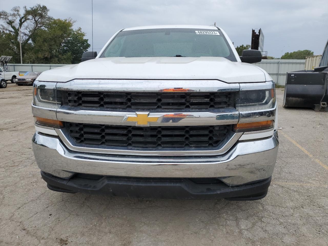 2018 CHEVROLET SILVERADO - Фото 5