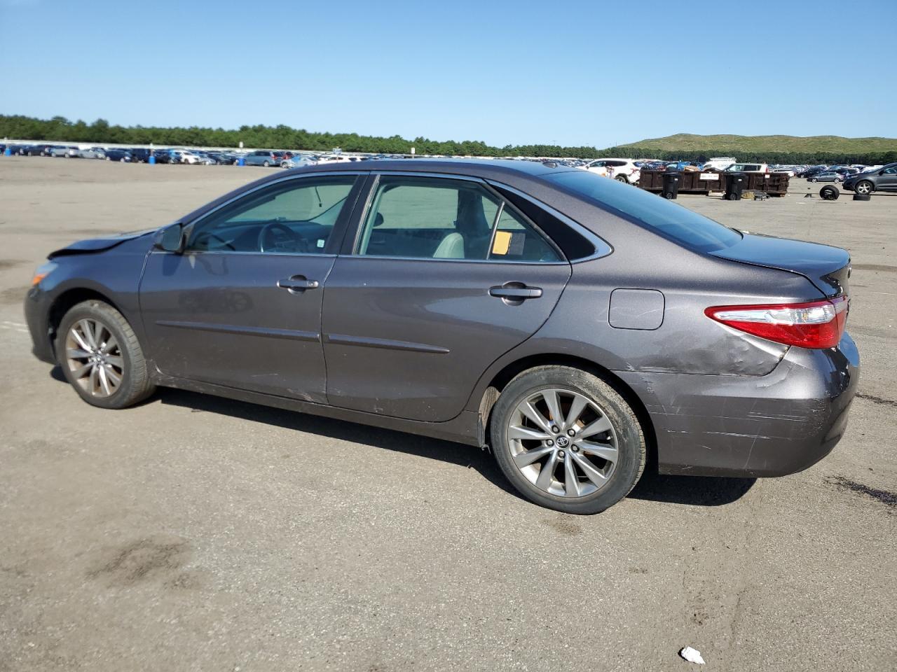 2017 TOYOTA CAMRY LE - Image 2