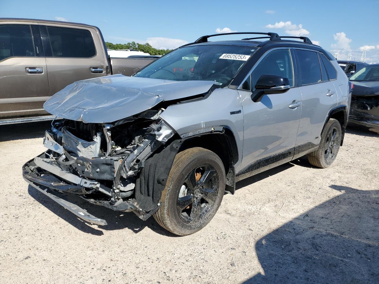 2021 TOYOTA RAV4 XSE car image