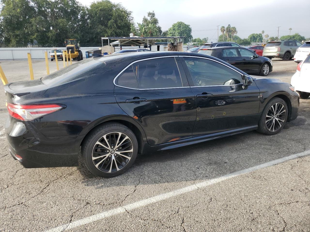 2019 TOYOTA CAMRY L - Image 3
