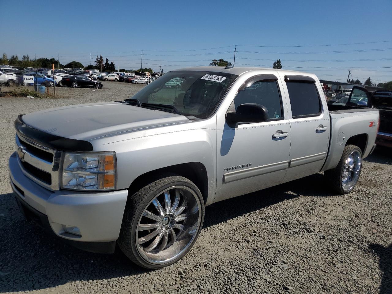 2011 CHEVROLET SILVERADO car image