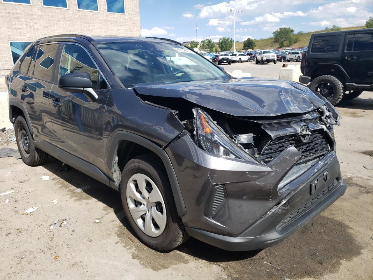 2021 TOYOTA RAV4 LE - Фото 4