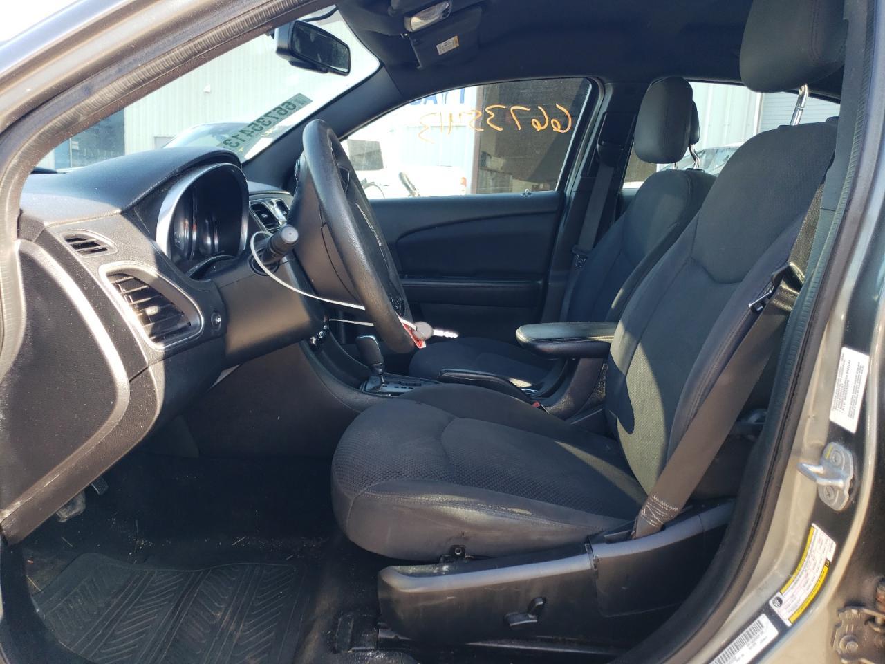2013 CHRYSLER 200 LX - Image 7