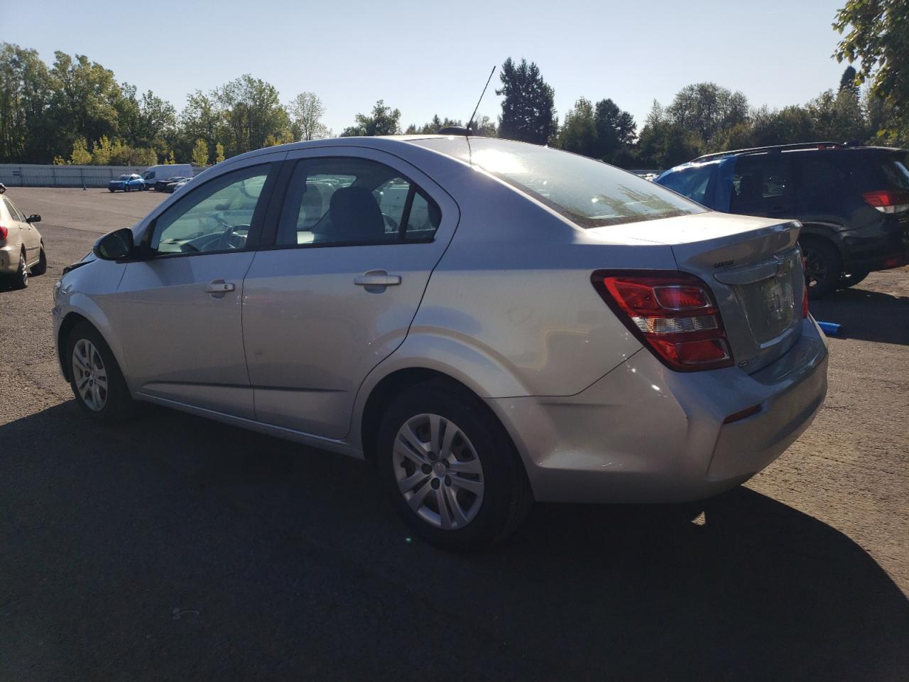 2017 CHEVROLET SONIC LS - Фото 2
