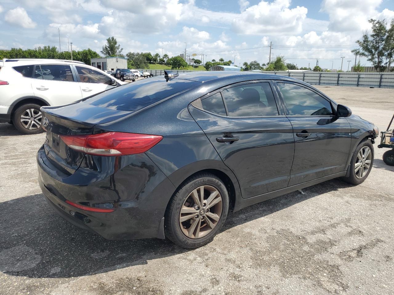 2018 HYUNDAI ELANTRA SE - Image 3