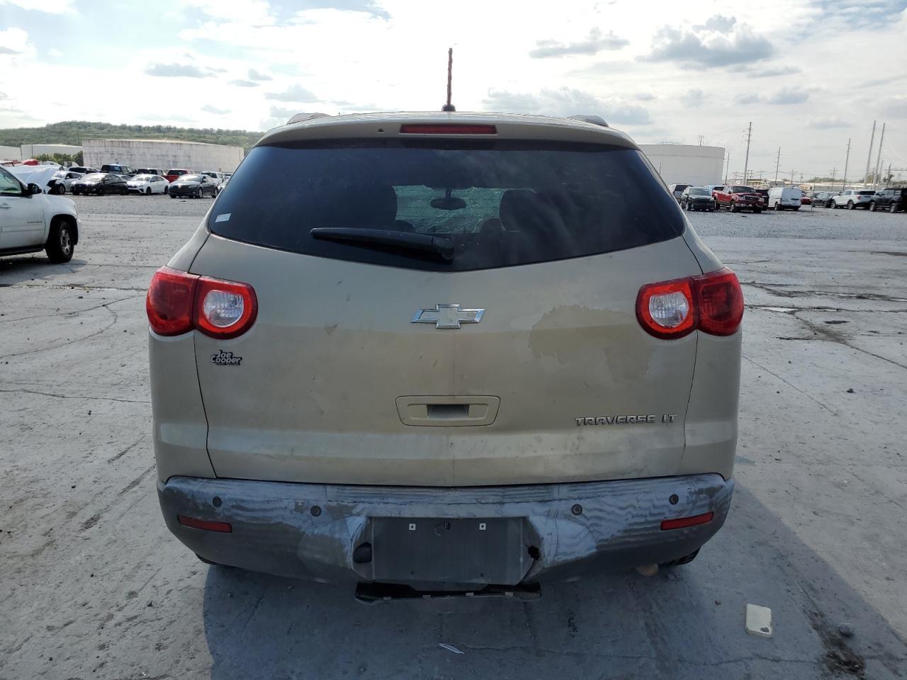 2012 CHEVROLET TRAVERSE L - Image 6