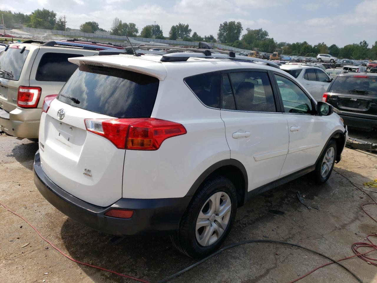 2015 TOYOTA RAV4 LE - Image 3