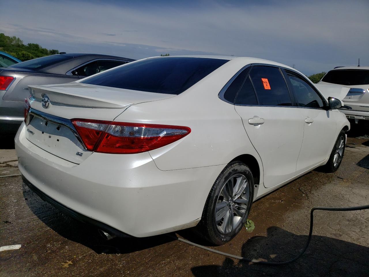 2017 TOYOTA CAMRY LE - Image 3