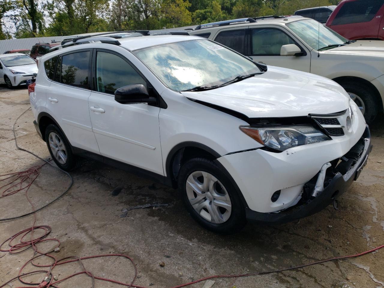 2015 TOYOTA RAV4 LE - Image 4