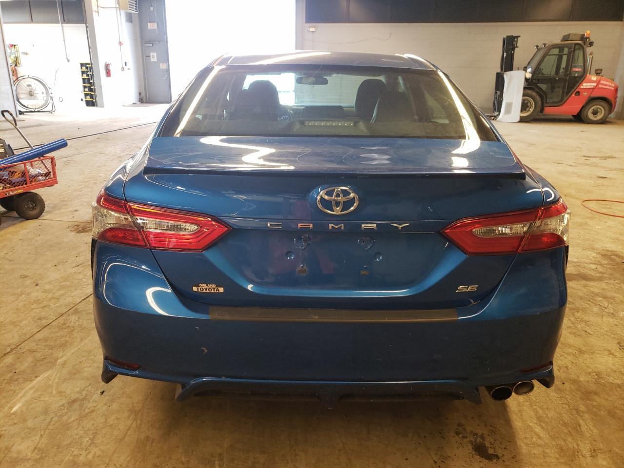 2018 TOYOTA CAMRY L - Фото 6