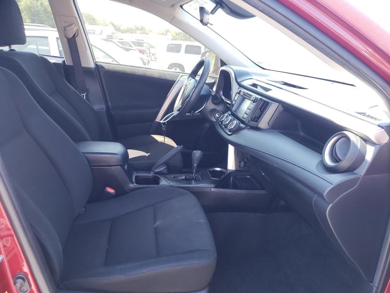 2018 TOYOTA RAV4 LE - Image 7