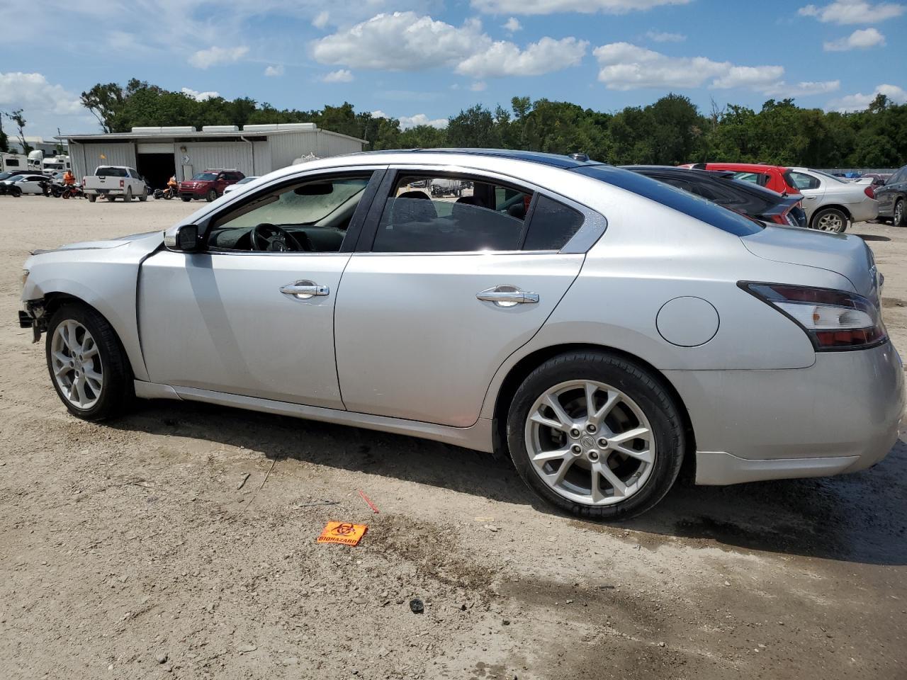 2014 NISSAN MAXIMA S - Image 2