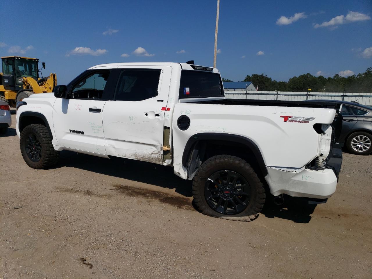 2023 TOYOTA TUNDRA CRE - Фото 2